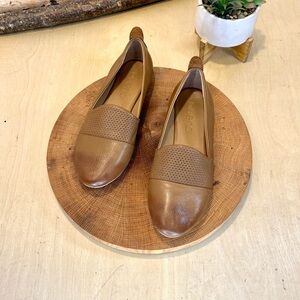 Bueno Tan Leather “Katy” Flats